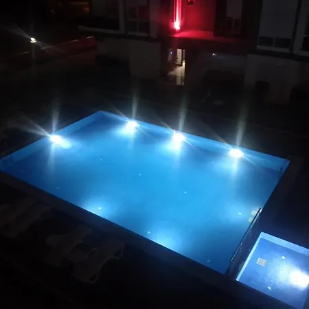 Apartman Akgul Sitesi *